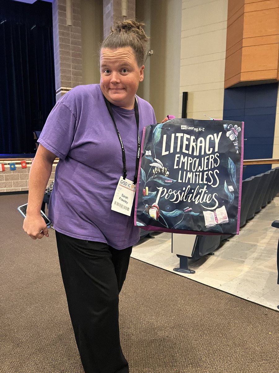 Congrats Ms. Frawley on winning a swag bag for completing the @DigitalGISD @Goosechase at the 11th annual iCON conference!! Thank you for representing Toler!! 💙❤️