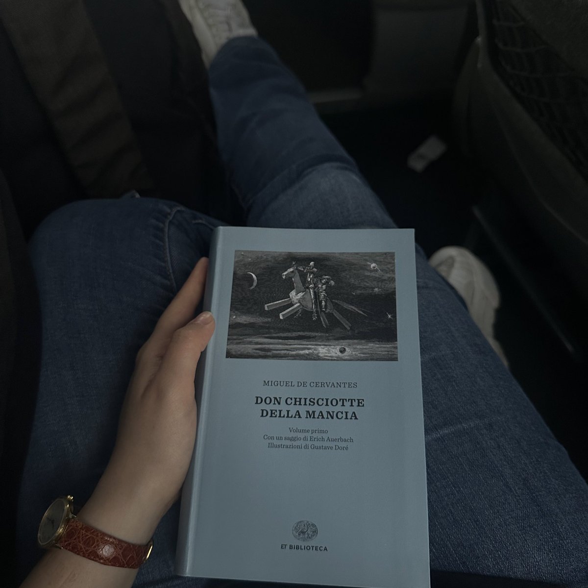 emscap_'s tweet photo. I miei occhi hanno abbassato un po’ la luminosità https://t.co/j9HbU7e0A1