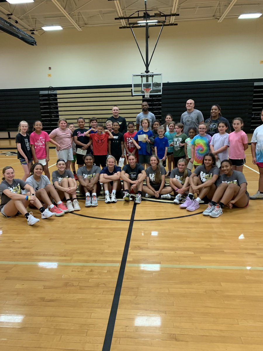 srhsbball's tweet photo. Kids camp https://t.co/FhHFYeJhTt
