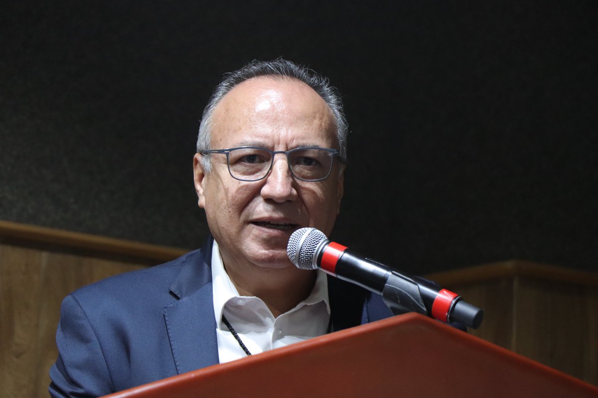udegcucei's tweet photo. Disfrutamos de charlas y conferencias de primer nivel. Aquí les dejamos algunas fotos de los momentos más destacados. 👌👇 https://t.co/gqyDOwsp9E