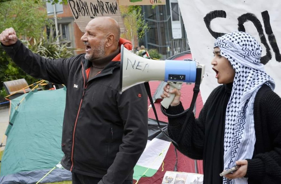Leftwant2bRight's tweet photo. Here we have the Communist TUC/SWP Lab #Twafa #hopeNotHate - part of the many banners Professional Protest Group -promoting the PFLP the Leninist/Communist Red Terror Network which many islamists align to politically. https://t.co/xov1dw2YFm