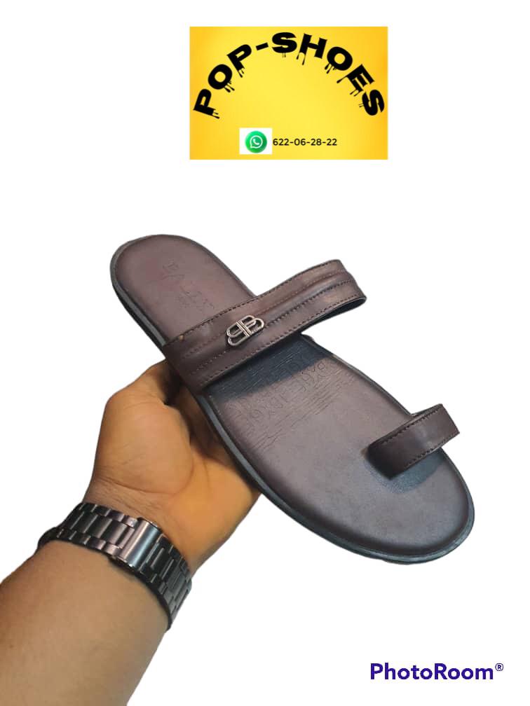 Karifamakale's tweet photo. Des nouveautés pour la fête. Elles sont pour vous, avec des prix très abordables.
Ces chaussures sont si confortables que tu ne voudras plus leur enlevées.
#Pop_Shoes 
☎️Line: +224 622 06 28 22 https://t.co/PbfhxW3m66