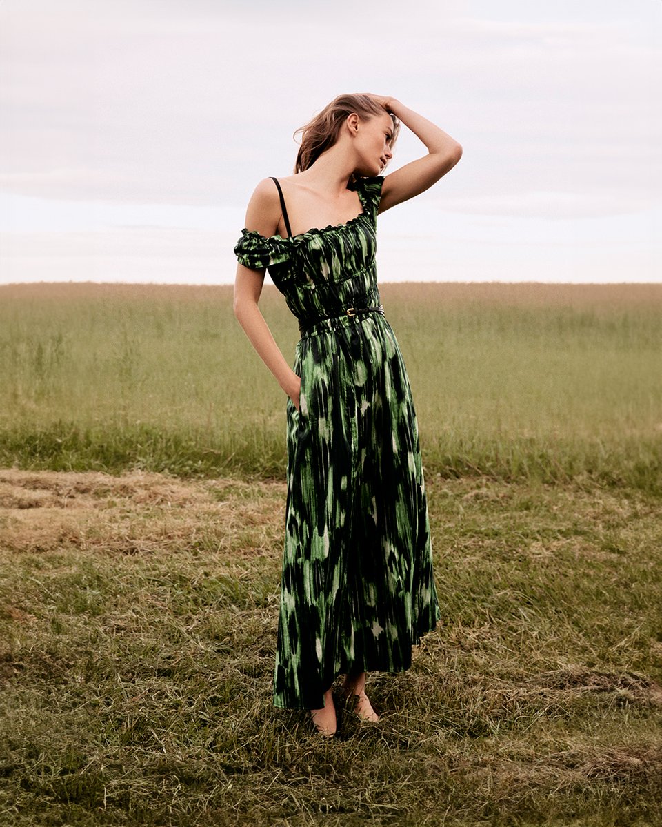 Shift Into Summer: New Arrivals Now Live

Discover the collection now at
altuzarra.com
#AltuzarraFW24