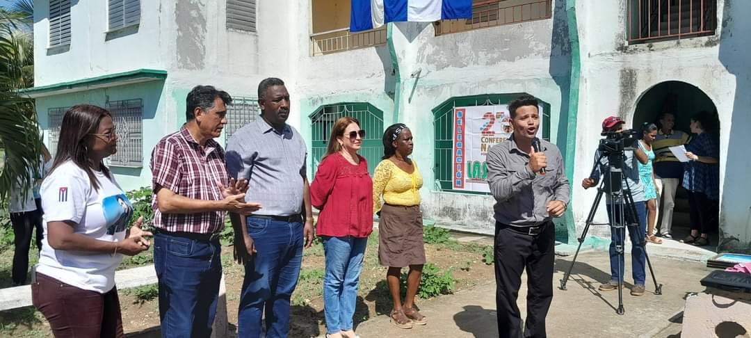 Odalis_BatistaP's tweet photo. Esfuerzo con resultados q se reconocen con una satisfacción sin límites 👏🏼✌️🇨🇺
Autoridades #Partidistas y #Gubernamentales; #CTC, en #LasTunasXMásVictorias ajasajan a trabajadores q laboraron en acometida de agua, benefian a 12000 tuneros.
@UlisesGuilarte @WalterNoris https://t.co/7Rx2mmV29l