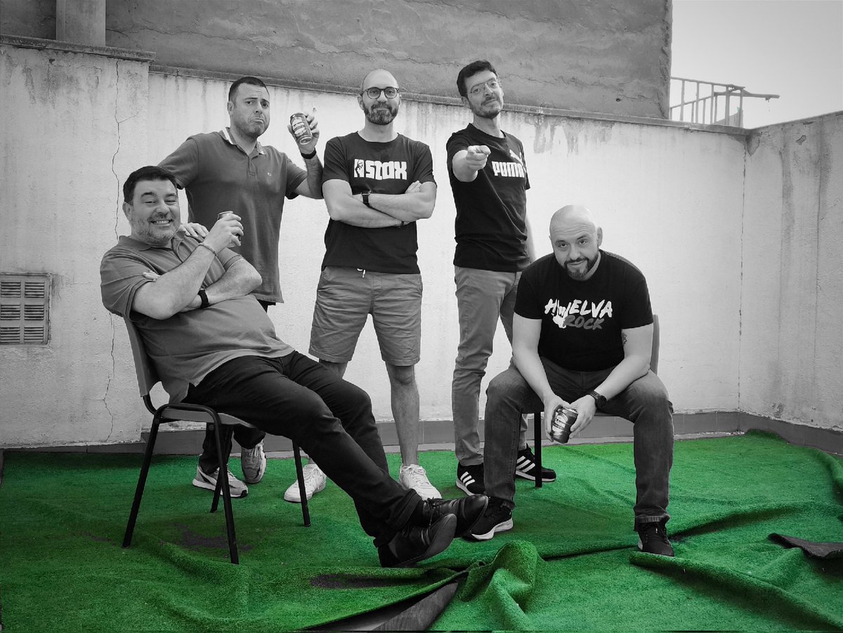 podcastsentido's tweet photo. Última grabación de la temporada. 🤟

(Luego nos ponemos con el césped artificial)

@ivoox #ivooxOriginals 
@javimusic40 @jorgegosman @antoniojcebrian @e7cielo @mune2009 https://t.co/POzxfROAAO
