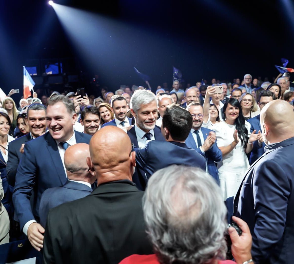 L’Europe a besoin d’une France forte et la France a besoin d’une Europe puissante. Nous devons protéger et transmettre à nos enfants et l’une et l’autre. C’est ce que portent <a href="/fxbellamy/">Fx Bellamy</a> et les candidats de <a href="/lesRepublicains/">les Républicains</a> dans cette campagne. Dimanche, #JeVoteBellamy !