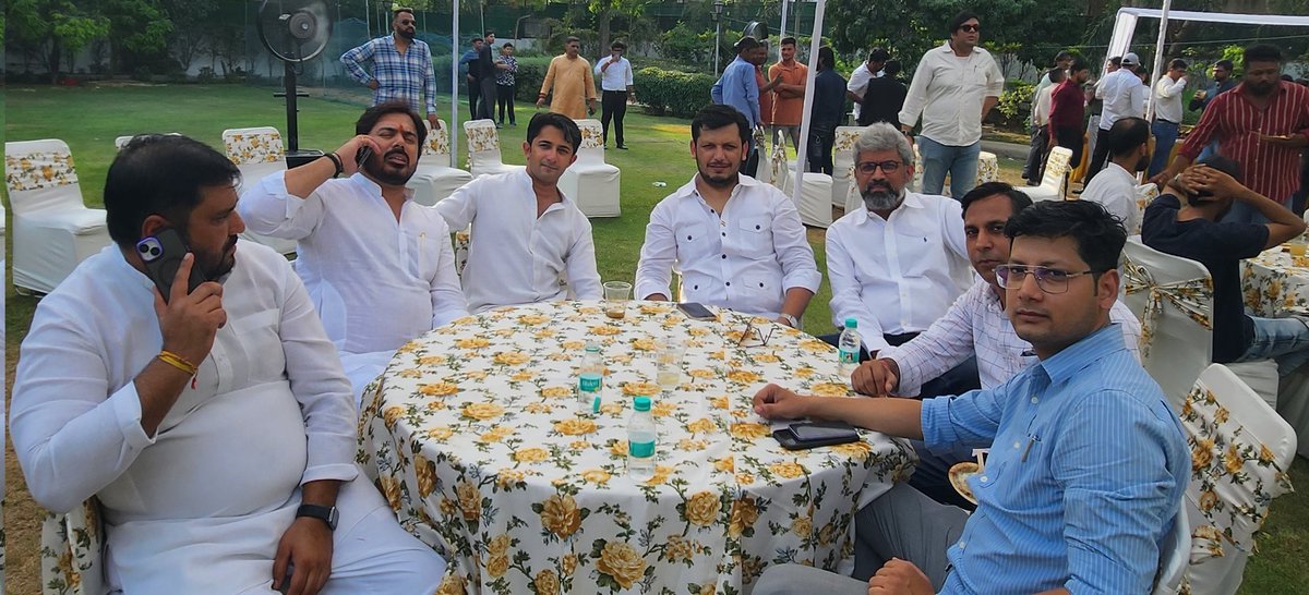 uves_ca's tweet photo. Thank you Thiruvananthapuram for giving us the opportunity to celebrate the fourth consecutive victory of our leader and mentor, Dr. Shashi Tharoor.

#ShashiTharoor #Kerala #Congress #INDIAAlliance https://t.co/bALzgzwTdB