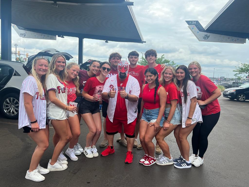 Philly_Luchador's tweet photo. Let's go @Phillies
#Phillies
#LuchaParty
#ringthebell https://t.co/ZKtPwVo38Q
