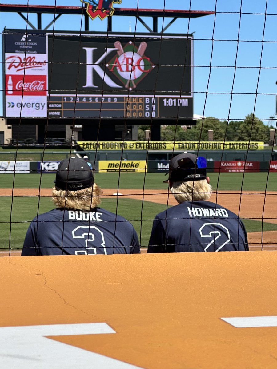 BaseballSalina's tweet photo. Dudes

#COUGS https://t.co/VQMoy7bKN2