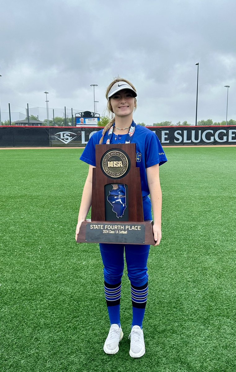 HaydenMThomas07's tweet photo. I couldn’t have asked for a better group of girls to get 4th place at state with. I will cherish these memories for a lifetime because I know not everybody gets to experience this. I am so proud of my team and am gonna miss all my seniors! https://t.co/lp6lEDfx9w