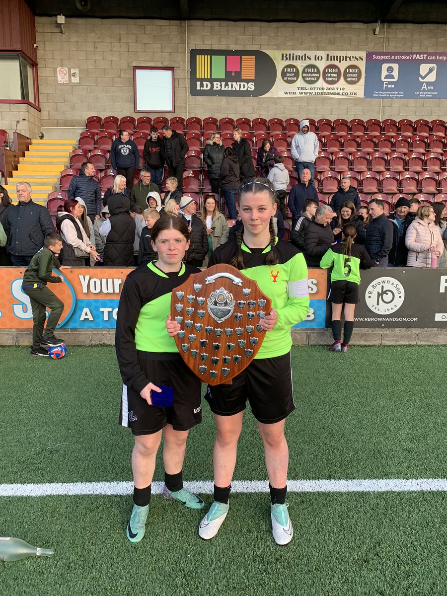 Braidhurst….Champions! 🥳👏🏻🏆

Well done to the girls who are the Scottish U15 champions!