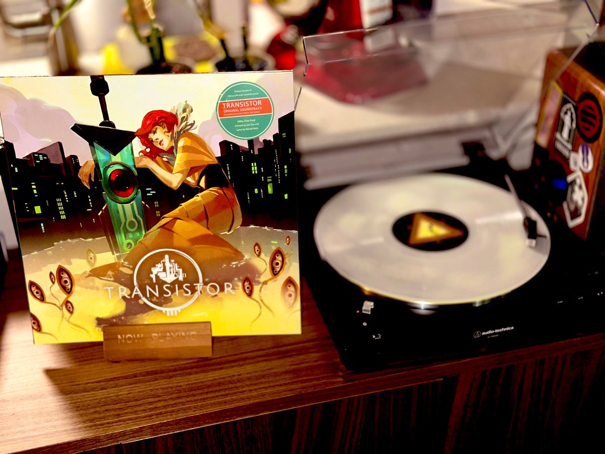 JusticePie's tweet image. I’m way behind so it’s #MusicWednesday! @dungeonsgame #LowerLevels; @suicidesquadRS #SSKTJL; @SupergiantGames #Transistor! It’s a good day for music! Thank you @iam8bit &amp;amp; @EnjoytherideRES for the #vinylrecords!