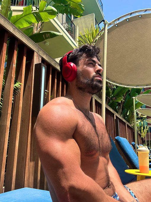 Some sun🌞 https://t.co/MRuqwDdLkB