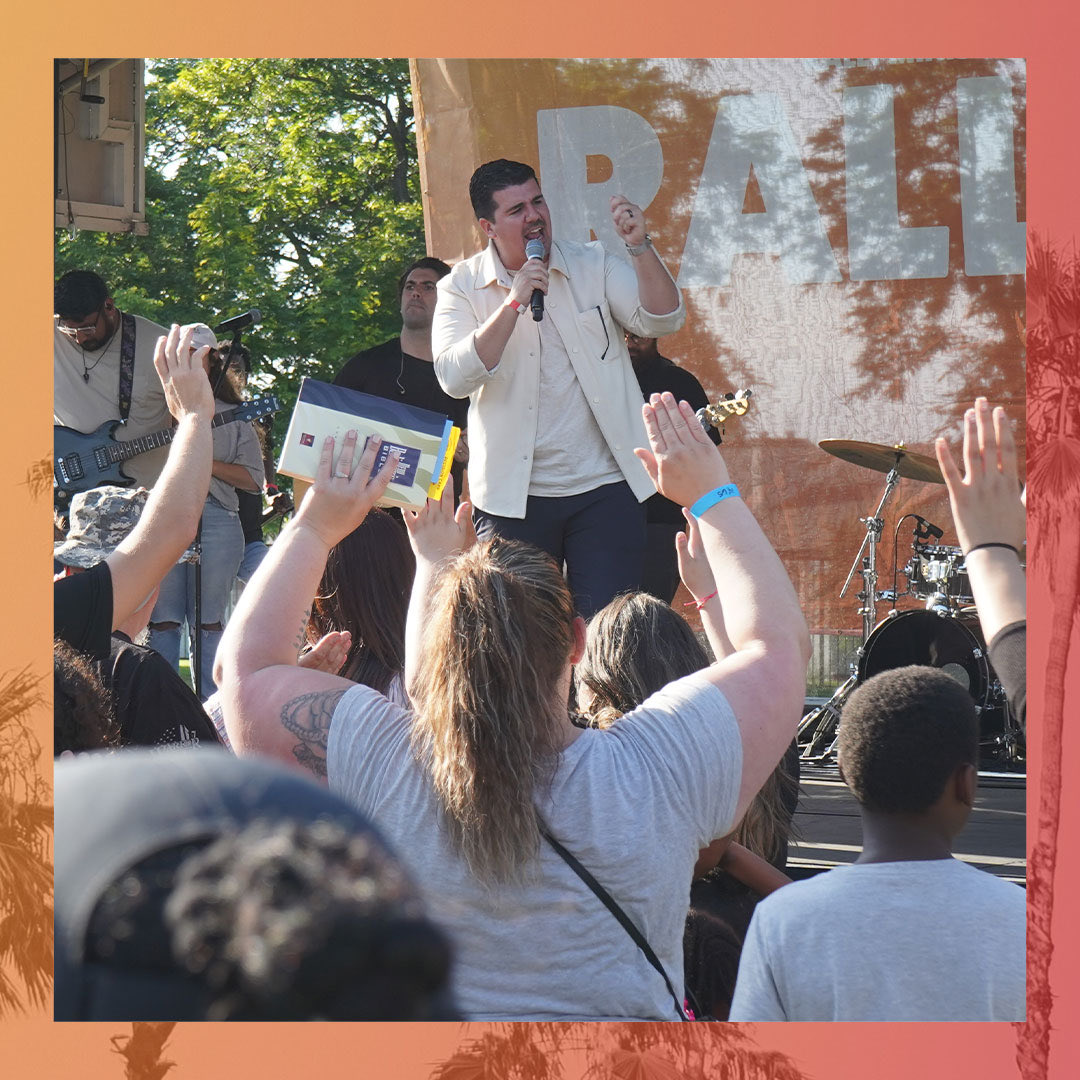 RallyMinistry's tweet photo. Rally CA - Redlands - Recap 
.
The rally in Redlands was over the top! Lives were changed forever. The park was surrounded by homes so everyone heard the gospel. Thank you Rally Team &amp; Truth &amp; Triumph. We’re so excited for the next one in Placentia, CA  on June 23. See you there! https://t.co/Fl5hTXsZcp
