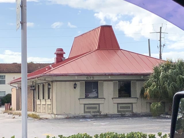 Oh_My_Amber's tweet photo. Your body is a temple.

Mine is a Pizza Hut converted into an office.

(i.e., it is not functioning as intended) https://t.co/On3CZRmqrE