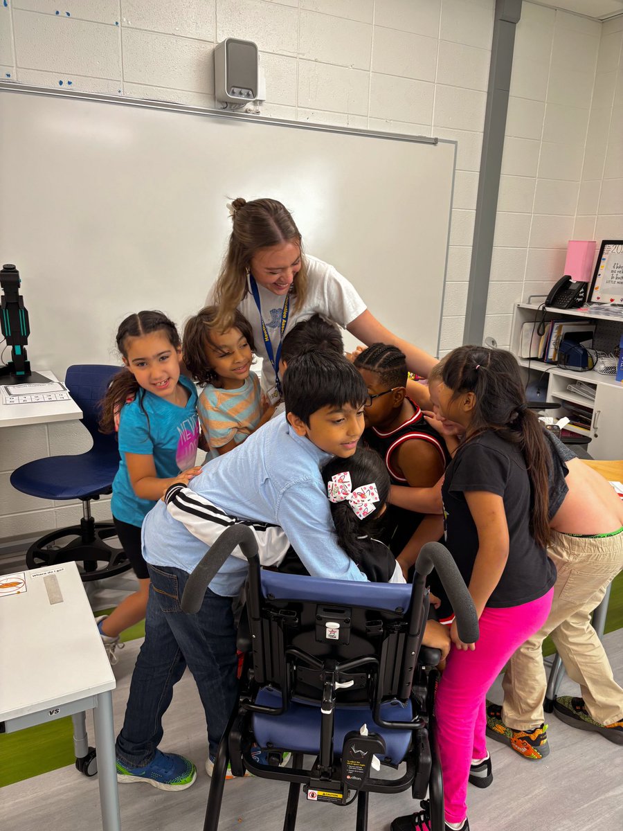 eochoaedu's tweet photo. First year of teaching down! So lucky to be surrounded by the best team &amp; students🩷 Happy summer🌞🌞🌞 @ElemNorthD73 https://t.co/rkYtSv6GDW