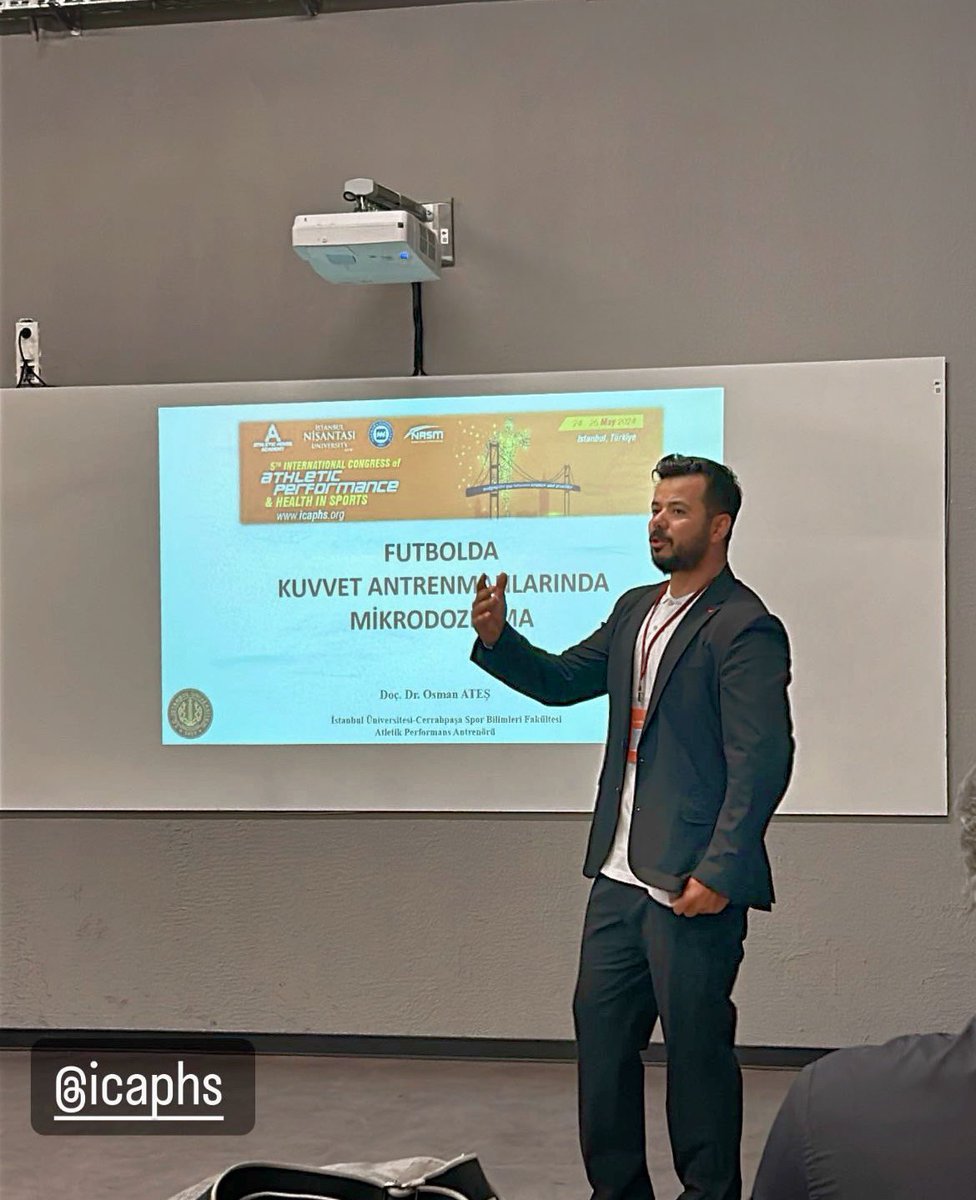 osmates's tweet photo. 5. Uluslararası Atletik Performans ve Sporda Sağlık Kongresine konuşmacı olarak davetiniz için teşekkür ederim. 
#icaphs2024 #kuvvet #kuvvetmikrodozlama #futbol #atletikperformans #antrenman @icaphs @iucerrahpasa @NisantasiEdu https://t.co/8lJq54sydB