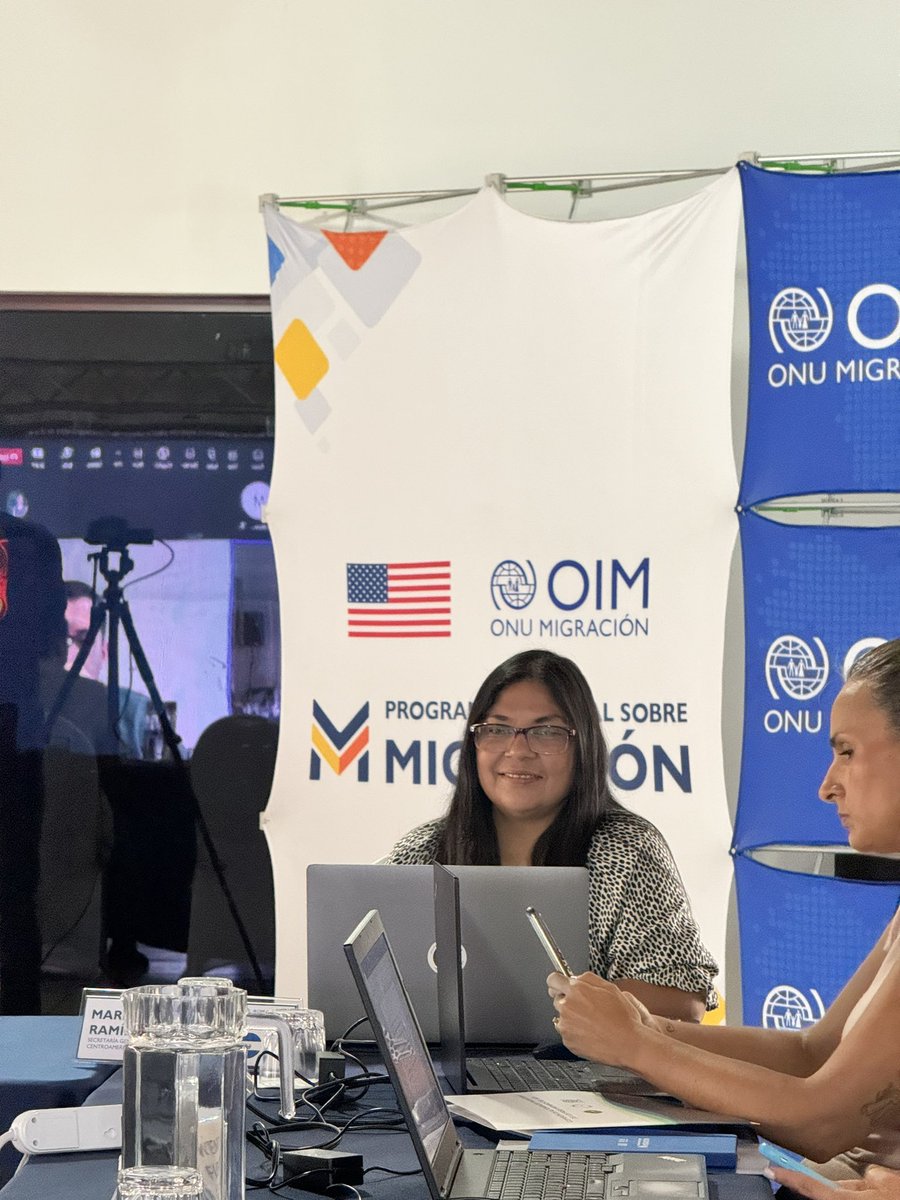 AleNaranjoB's tweet photo. El taller busca reflexionar sobre:
✅ El rol institucional en la percepción de la movilidad humana y en la prevención del tráfico ilícito de migrantes.
✅ Fortalecer capacidades e intercambio de experiencias bajo los enfoque de información basada en evidencia y derechos humanos. https://t.co/fANTYhtjkq