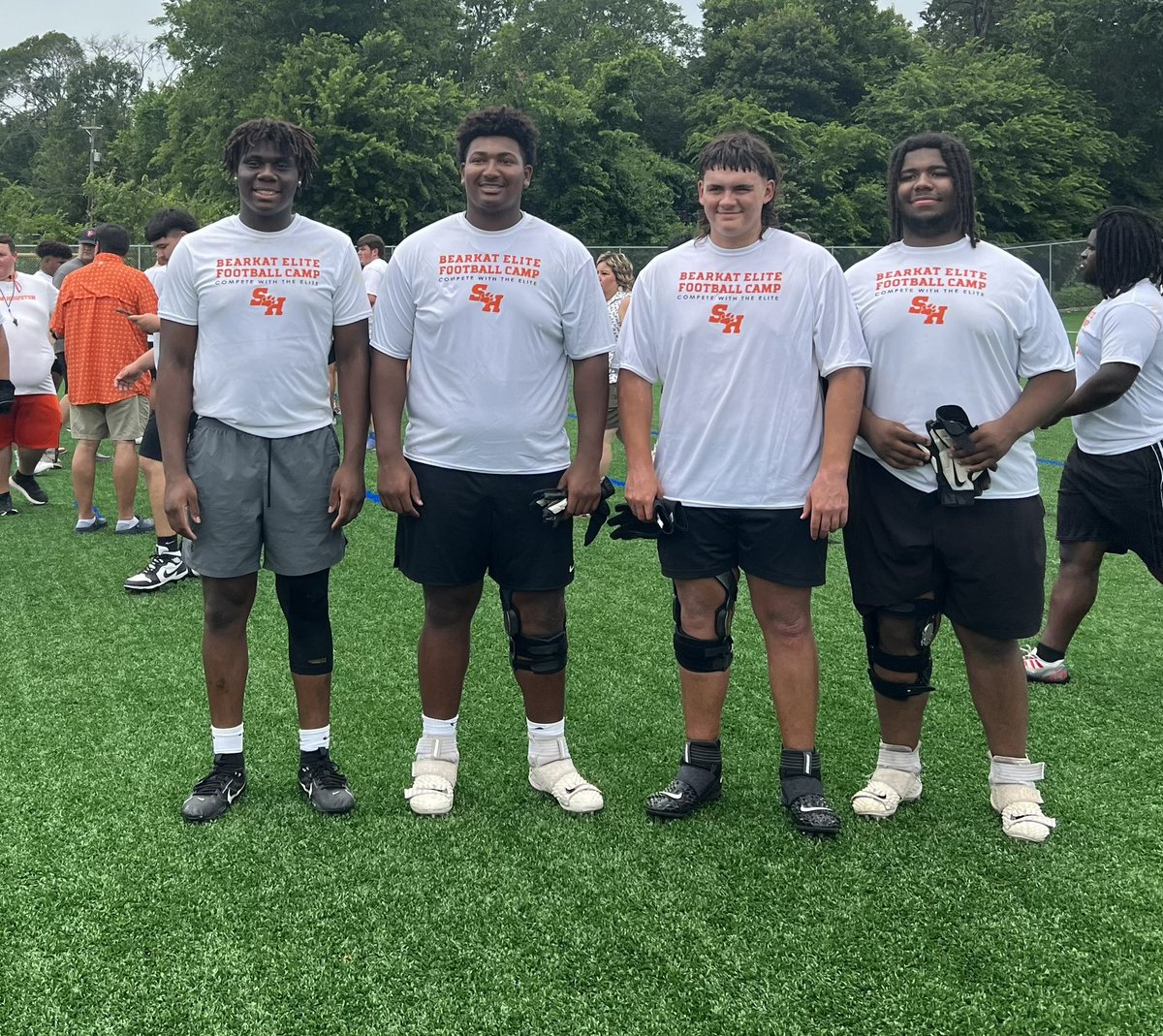bigstxw's tweet photo. Amazing day with you guys keep up the good work representing @PMHSMavFootball @robison_devan @Theofficialkee4 @GabeMontemayor https://t.co/eFHkK6CxC6