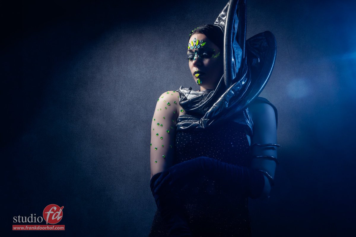 frankdoorhof's tweet photo. Some more from Nadine shot during the #fotofair
The new agenda for the Dutch workshops is online at https://t.co/BrsS1a0aZt
For a limited time 2 workshops for 299.00
#workshops #licht #fotografieworkshops #studioverlichting #modelfotografie #portretfotografie #creatieflicht https://t.co/v5E3KRbdg9