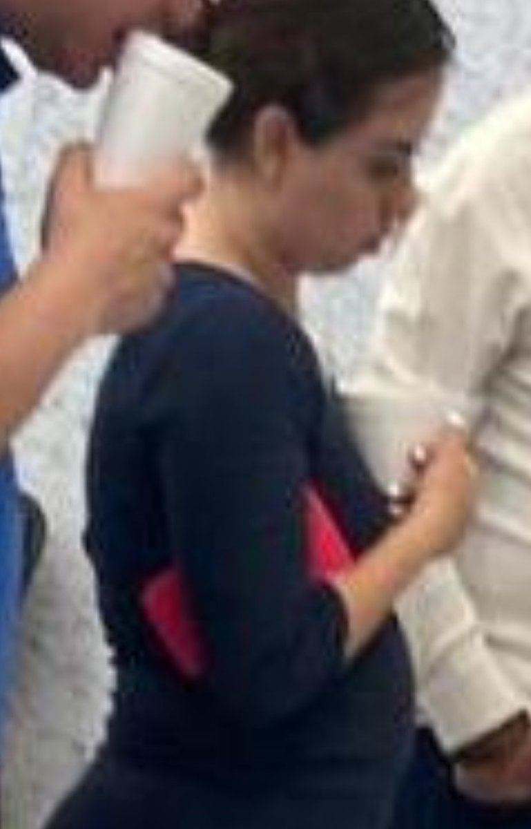 marcatextos's tweet image. ¿Que hacen funcionarios públicos en el Comité Municipal Electoral de Zapopan en horario laboral? Se identificó a Miguel Ramírez de Actas, Acuerdos y Seguimiento; Julio G. Roque. De Integración y Dictaminación; y Sarahi Álvarez de Contraloría Ciudadana.