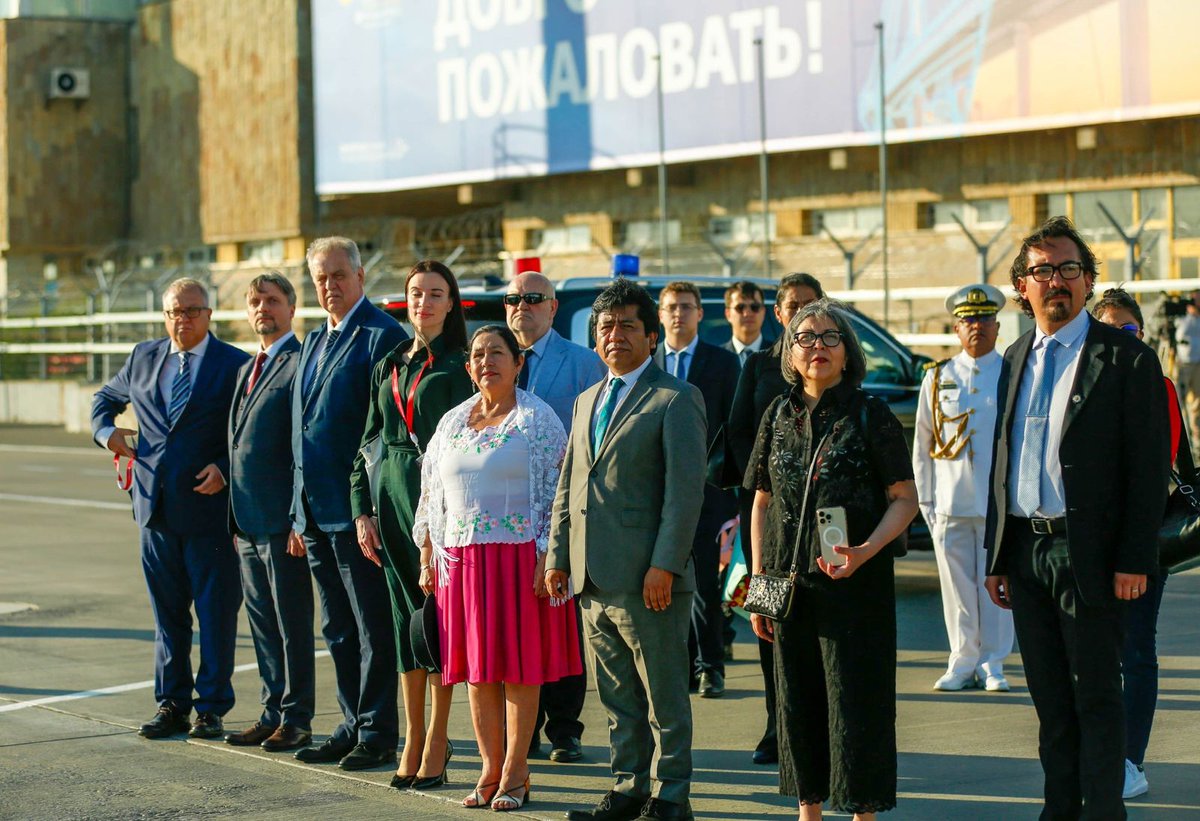 Nota de Prensa | Canciller Sosa destaca la participación del Presidente Arce en uno de los foros más importantes del mundo.
🔗 cancilleria.gob.bo/mre/2024/06/05…

#DiplomaciaDeLosPueblos
#PorLaVida
#UnidosRumboAlBicentenario