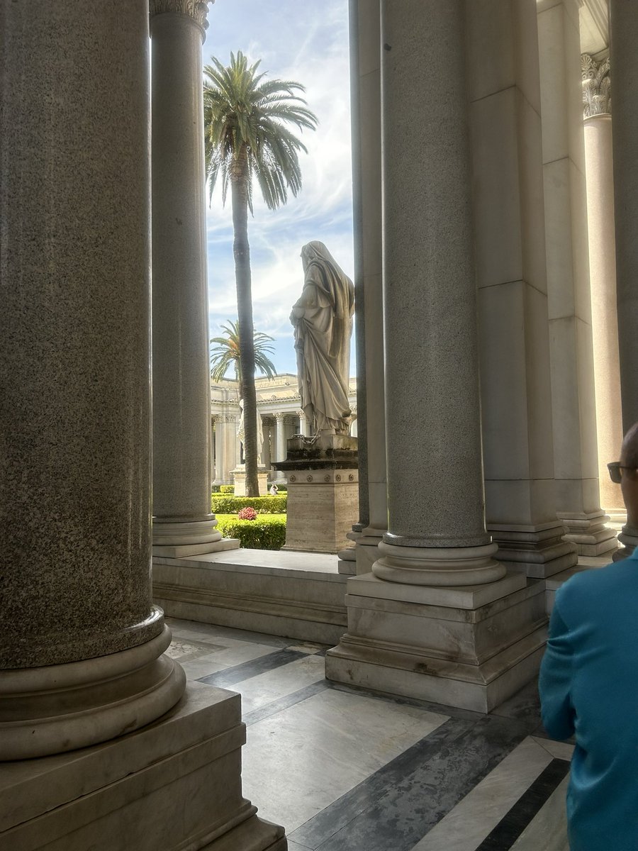 aubieisausome's tweet photo. Italia! Picnic in the gardens at the Catacombs and Basilica of St. Paul Outside the Walls.

#summer #travel #learningvacation https://t.co/5LB0zqPFEA