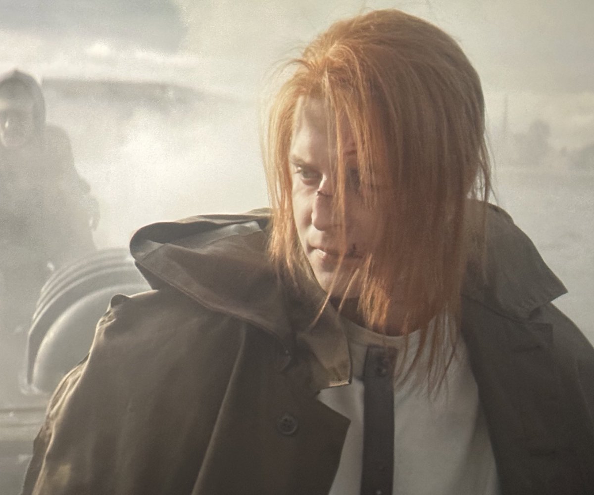 #мги 

«а я и не жду прощения. и если нужно будет пожертвовать собой ради спасения других - я сделаю это»

как же меня размазала эта сцена, вы бы знали