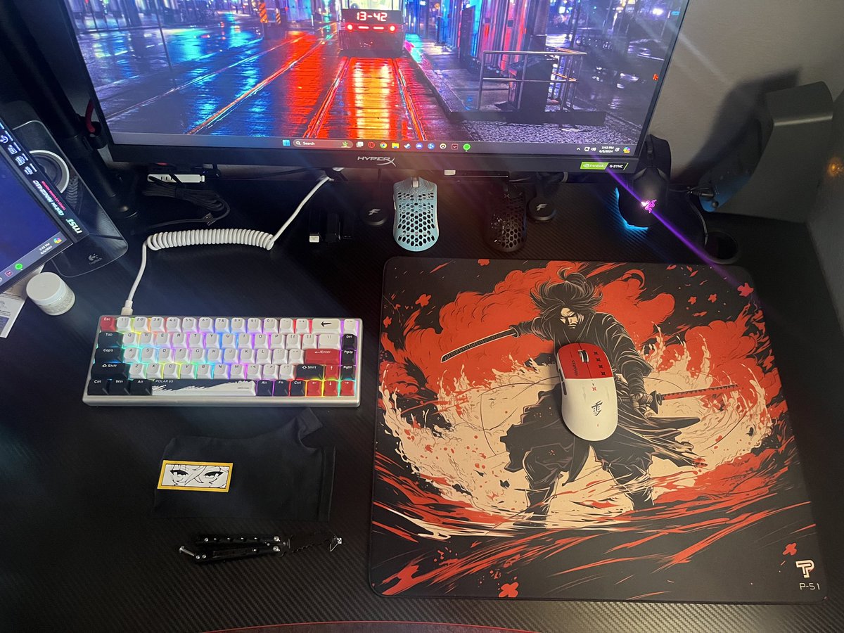 <a href="/PureTrak/">PureTrak</a> P-51 Mustang Pad looking nice. Good on sale to get. Smooth as bread &amp; butter, love it.  With the Ninjutso Sora custom’d by @NachCustomz &amp; <a href="/YukiAim/">Yuki Aim</a> sided with <a href="/arbiterstudio/">Arbiter Studio</a> Ronin Red (Gin)
Also thanks to <a href="/SavaJeZz/">SavaJeZz</a> with the recommendation &amp; help with the pad