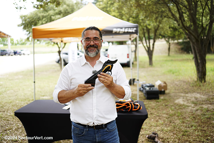 PELLENC : Lancement du nouveau C3X, le premier sécateur professionnel à batterie embarquée, Fabriqué en France… pour viticulteurs, arboriculteurs, paysagistes, horticulteurs et pépiniéristes
secteurvert.com/utilisateurs-p…