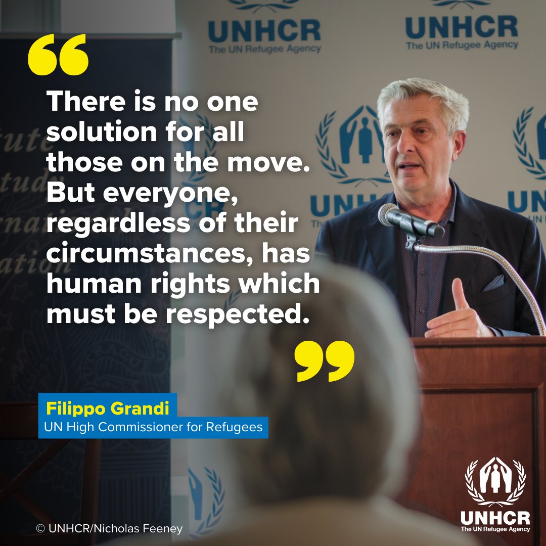 Refugees tweet picture