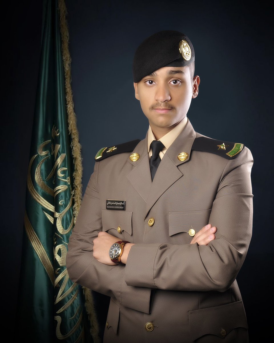اللهم لك الحمد حتى ترضى ولك الحمد إذا رضيت ولك الحمد بعد الرضى 
تخرج ابني الملازم صالح هذا اليوم من كلية الملك فهد الامنية 
اسال الله ان يجعلها عون له لخدمة دينه ومليكه ووطنه