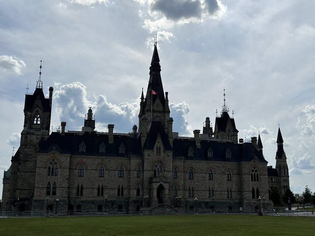 Made it!!  <a href="/Woodman_Wolves/">Woodman Wolves</a> <a href="/GEDSB/">Grand Erie District School Board</a> Day one adventures included the Canadian Museum of Nature and a walk on Parliament Hill. #wolvesinottawa