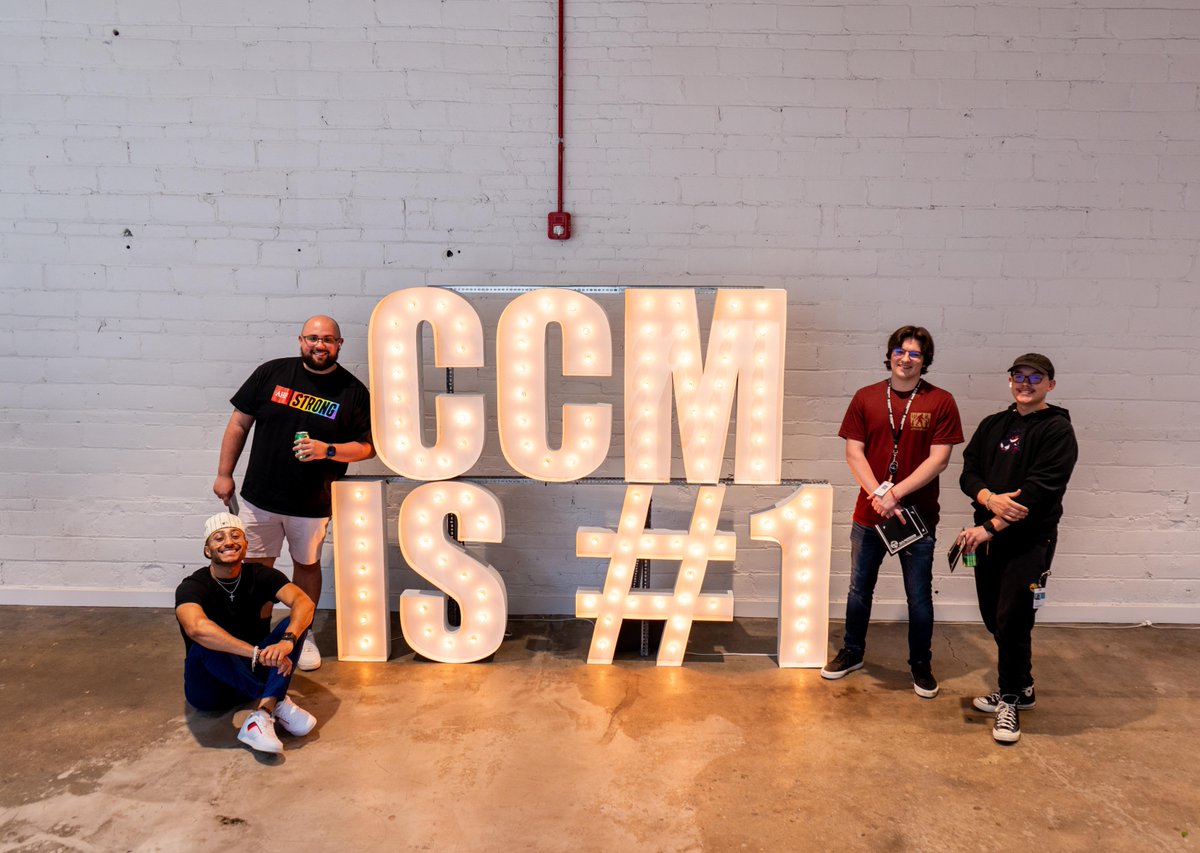 crosscountrymtg's tweet photo. A day for the record books! CCM is the #1 retail mortgage lender in the country, and we're more than a little excited about it.
#ThisIsCCM #ScotsmanGuide #TopLender #TopMortgageLender https://t.co/OlPqcWdG8G