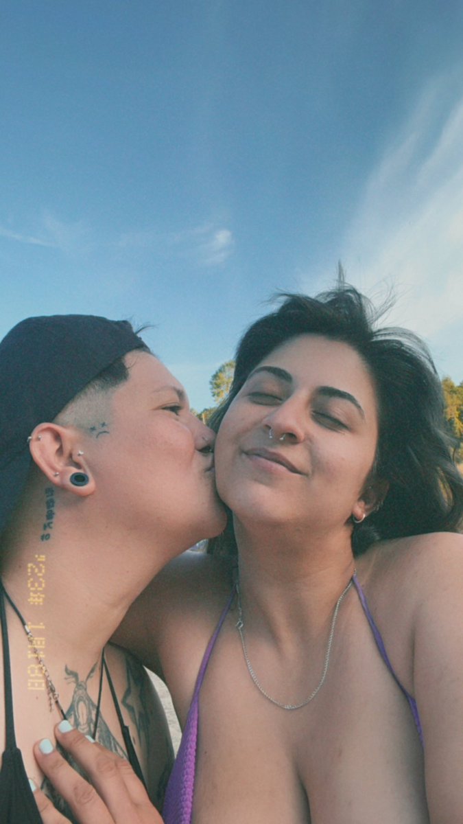 marinavribeiro7's tweet photo. Eu sou tão apaixonada por essa mulher. És a minha pessoa. 
🖤 you! https://t.co/Fgxamnyka5