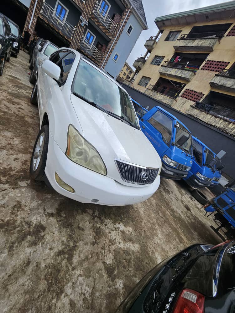 frankosagie4's tweet photo. Fresh from boat π₯οΈ Lexus RX330
.
.
.
.
#toyota
#lexus
#naijacars
#cars
#usaπΊπΈ
#usacars
#fandjautos #justingroup
#justinautosng
#rx330 https://t.co/JxgbsMwQUd