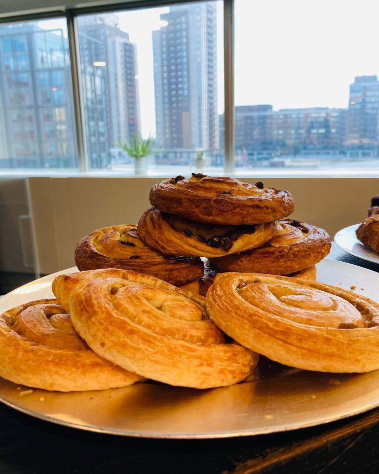 AMP Serviced Offices tweet media