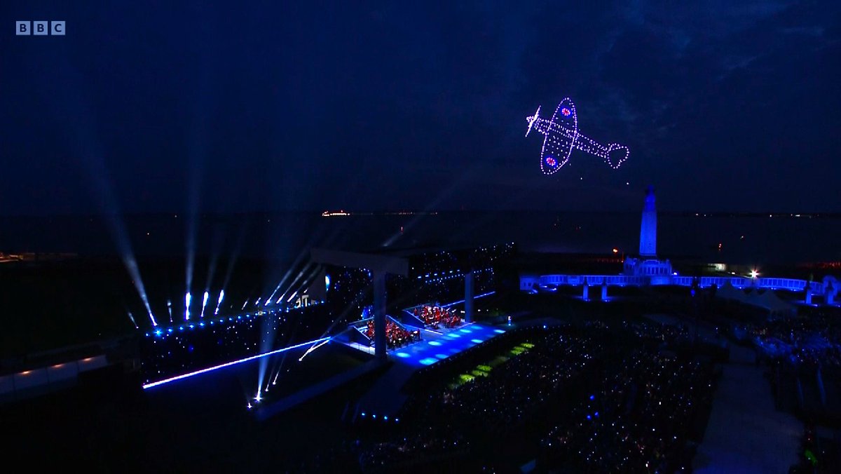 visitportsmouth's tweet photo. An awe-inspiring light show has concluded a truly remarkable day of commemoration.
You can catch up on A Tribute To The Fallen on BBC iPlayer, and come along to Portsmouth's Armed Forces Day celebration this Saturday - open and free for all.
https://t.co/qEdCjRUjdH https://t.co/W0uU3mQVta