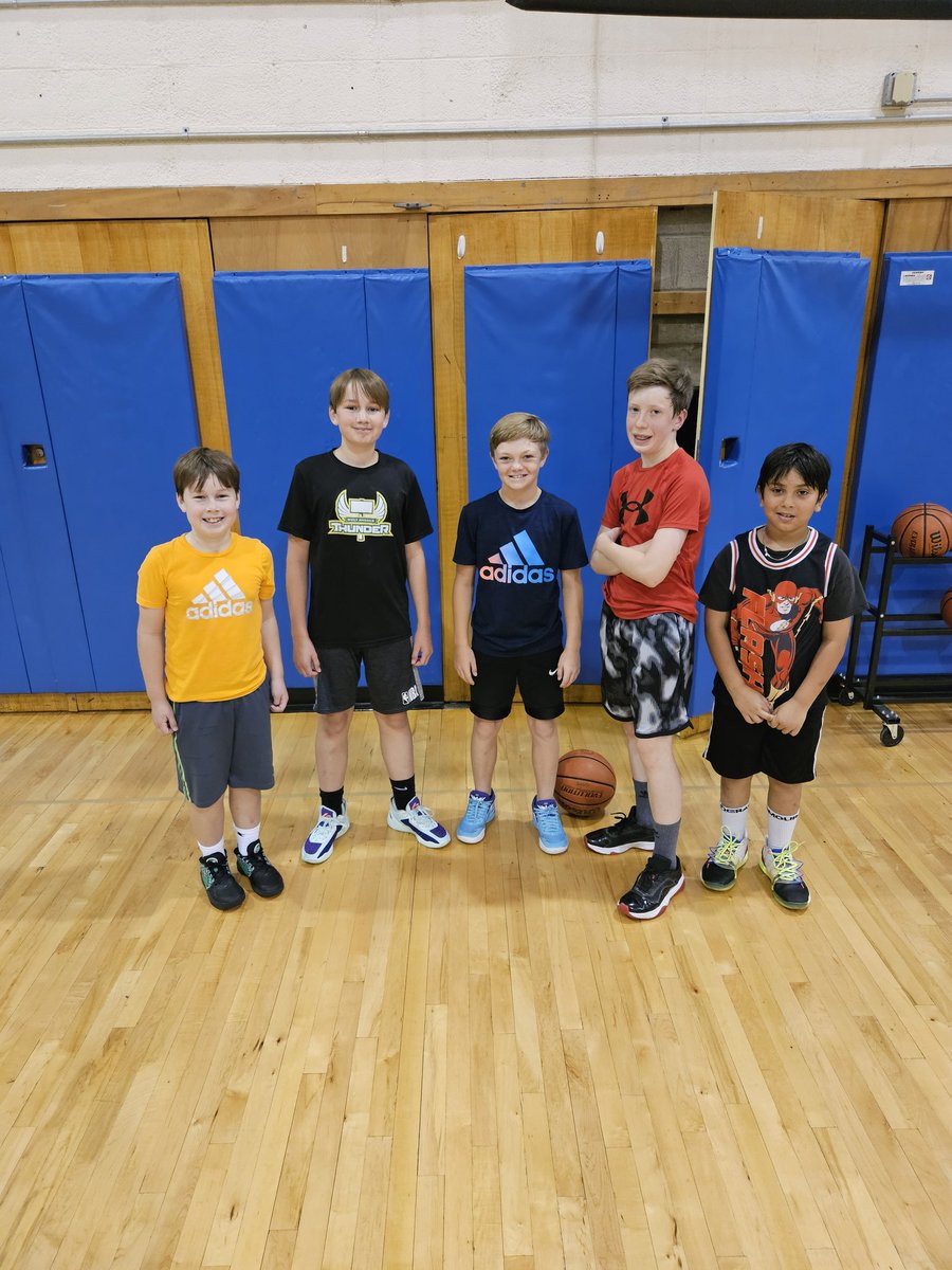 Marmion Academy Basketball tweet media