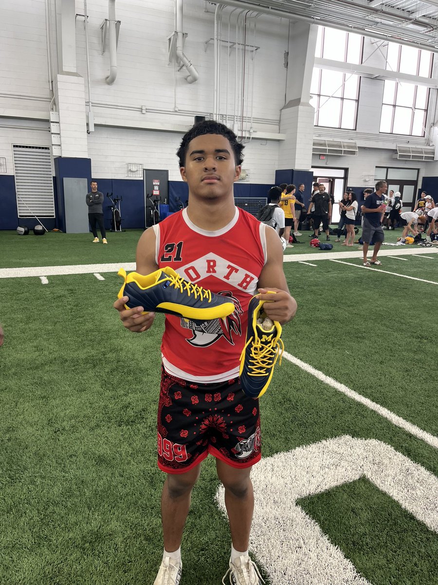 Madden Soliai (@maddensoliai) on Twitter photo Blessed to be honored as the Defensive Back MVP at the University of Michigan camp today! #goblue 〽️ <a href="/CoachLMorgan/">LaMar Morgan</a> <a href="/Lionel_Stokes/">Lionel Stokes</a> <a href="/RichardPerryUM/">Richard Perry</a> Blessed to be honored as the Defensive Back MVP at the University of Michigan camp today! #goblue 〽️ <a href="/CoachLMorgan/">LaMar Morgan</a> <a href="/Lionel_Stokes/">Lionel Stokes</a> <a href="/RichardPerryUM/">Richard Perry</a>