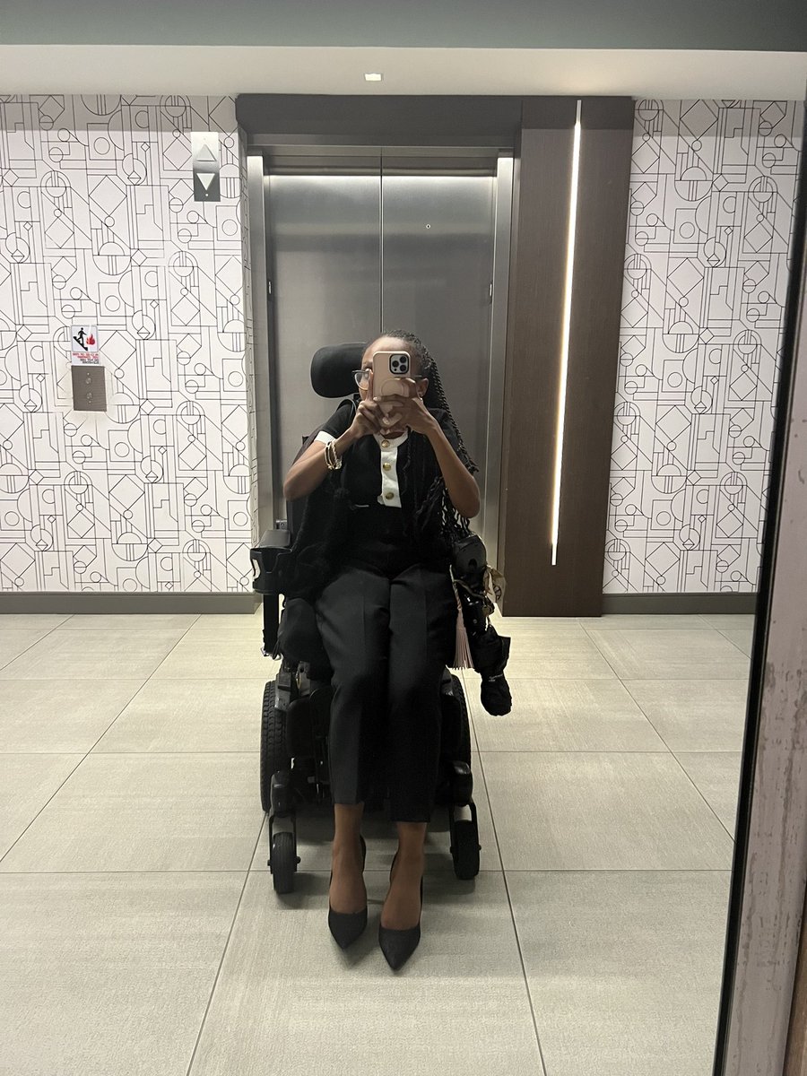 nilanmorton's tweet photo. Disabled Hottie Fashion:
Day 3 of rolling on necks ๐ค๐ giving professional since I had meetings to attend https://t.co/hHR6LdqO1S