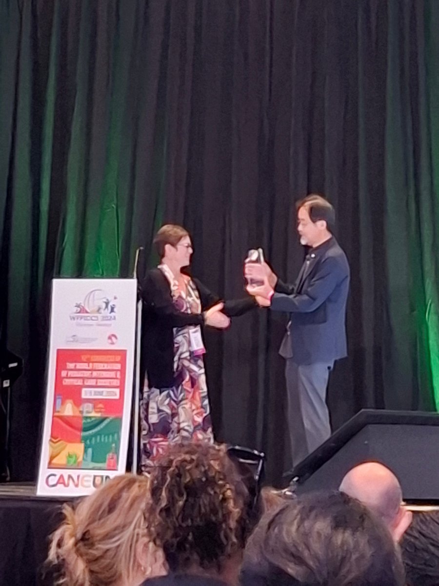 Delighted to finally see our 2021-2022 president Dr #SatoshiNakagawa from Japan being formally recognized for his steadfast leadership during a global health pandemic 🙏

We owe a lot to our past presidents who have each contributed to the success of #WFPICCS
#WFPICCS24 #PedsICU
