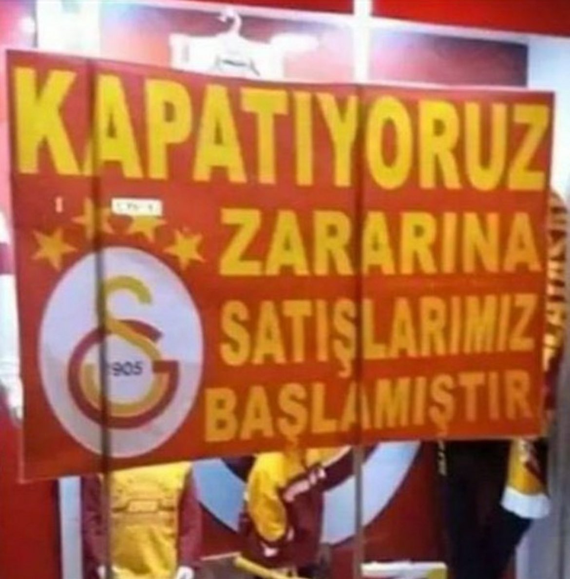 2 hafta önce şampiyonduk amk ,rahat batıyor orospu çocukları