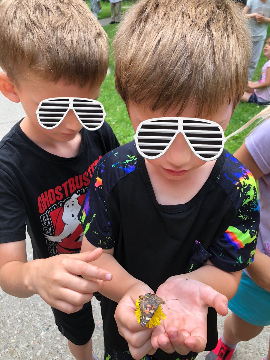 MsKaraoulis tweet media