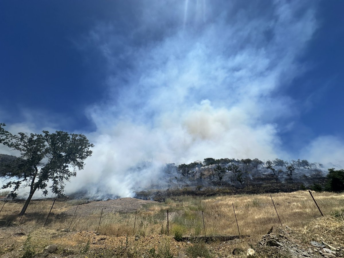 CAL FIRE LNU tweet media