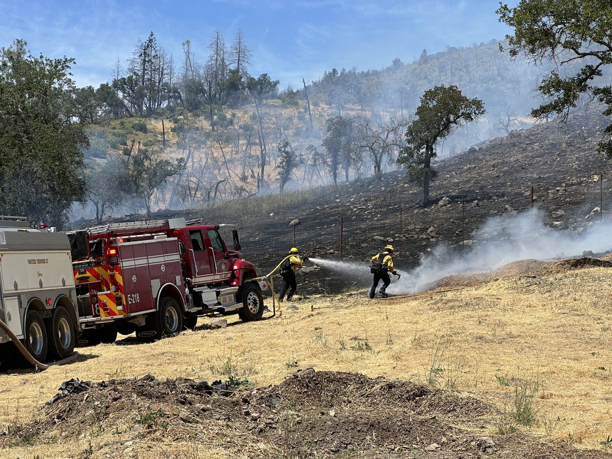 CAL FIRE LNU tweet media
