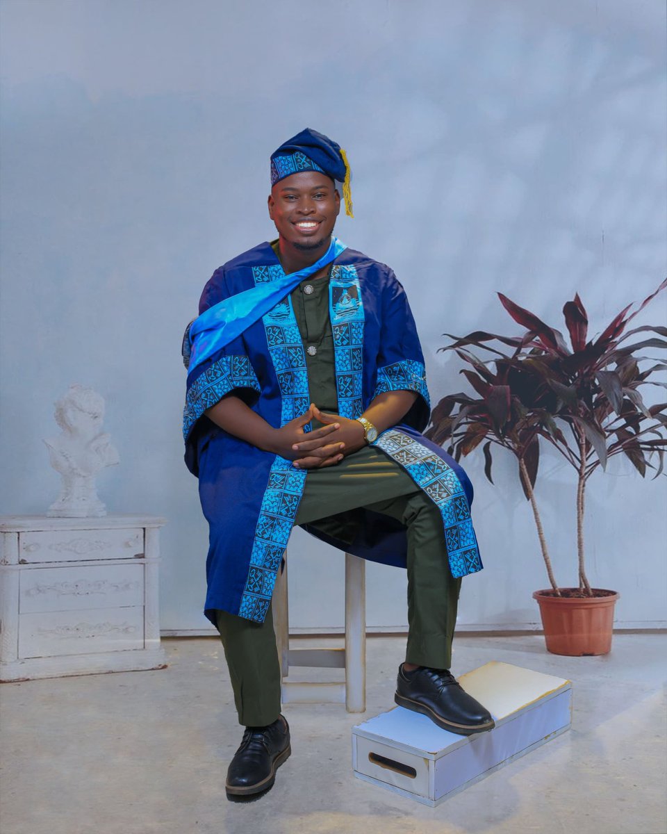 king_horlat's tweet photo. Let me introduce myself on here. My name is Oduniyi Abdulgafar Ayodele and I graduated today 🎉🎉🥳
#27thlasuconvocation https://t.co/hfrjkxj9UG