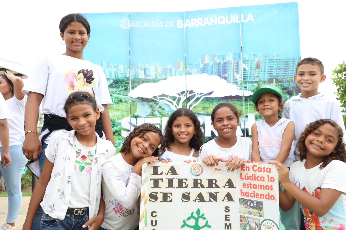 gdsocialbaq's tweet photo. ¡Para seguir cuidando de nuestro hogar, también necesitamos de tus manos!🤝

🌱Recordando los mejores momentos en la siembra de la #primerasemilla de una de las #huertasurbanascomunitarias desde el proyecto #GenerACTOR conmemoramos el #DiaMundialdelMedioambiente . https://t.co/PCZLjrlMO1