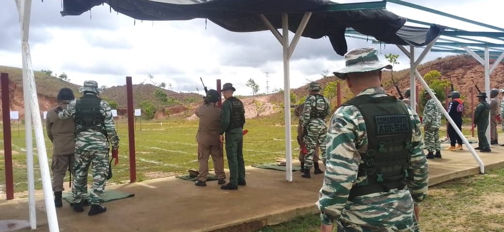 zodi51_anz's tweet photo. 🗞️|| Personal de los cuerpos combatientes de PDVSA San Tomé (Edo. Anzoátegui) efectuó Polígono de Tiro de fusil, actividad organizada con el propósito de reforzar el apresto operacional #IntegrarEsVencer https://t.co/n6QPEwWVeB
