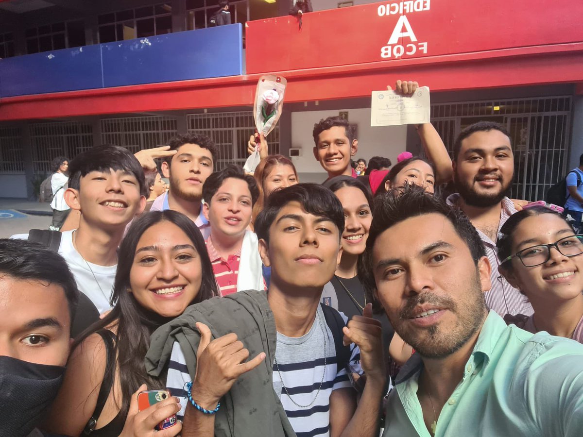 FCQBUAGRO's tweet photo. Eventos, actividades deportivas y culturales, todo haciendo en equipo con ustedes los estudiantes que son el alma de nuestra FCQB 🥰 https://t.co/9KUmbJ1yoJ